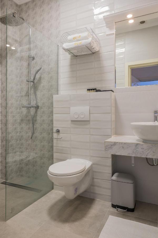 Hotel Vila Central Boutique Satu Mare Buitenkant foto