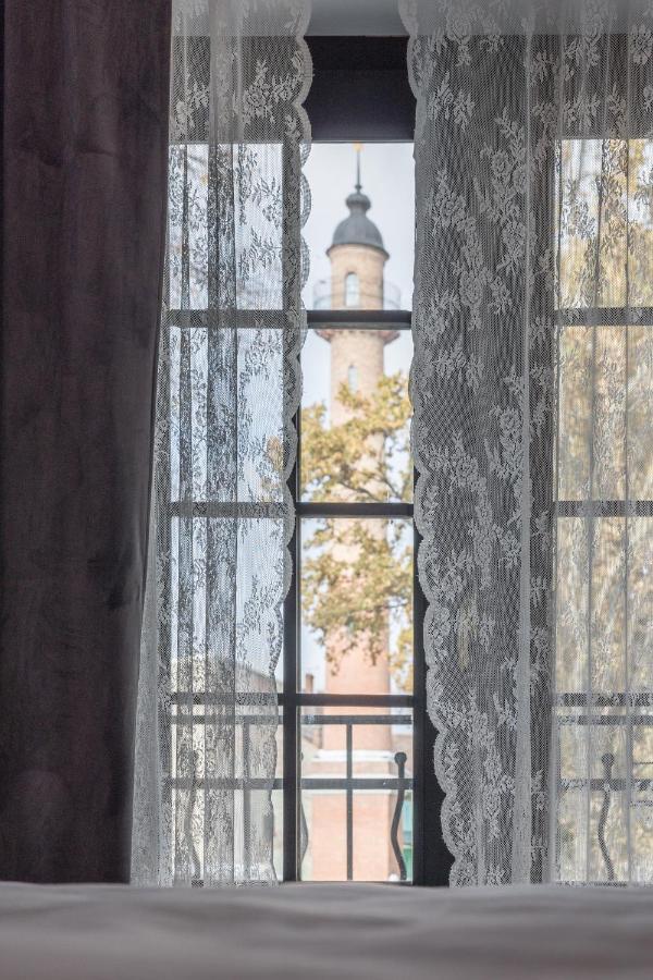 Hotel Vila Central Boutique Satu Mare Buitenkant foto